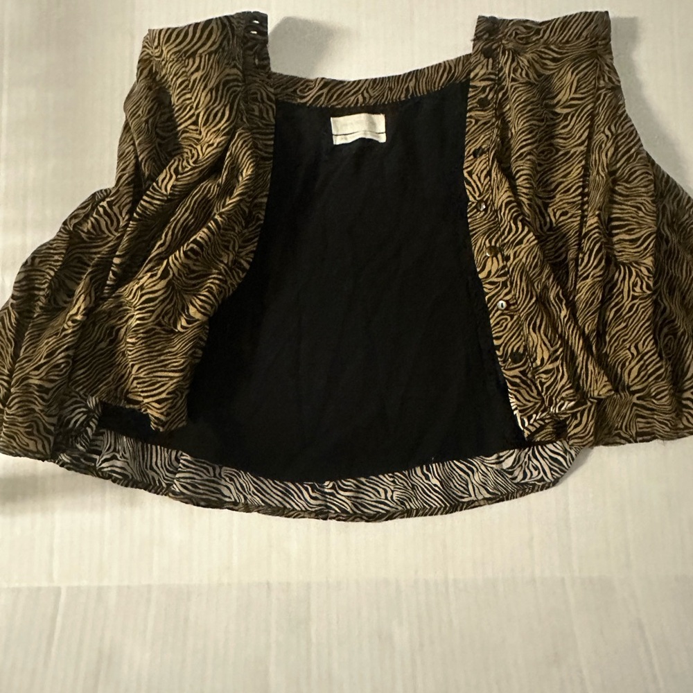 Urban outfitters animal, print skirt size medium - Picture 5 of 8